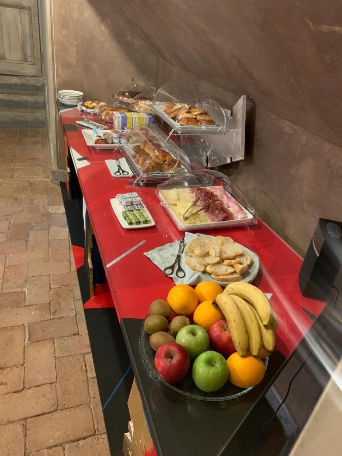 Отель Relais Santa Caterina Della Rosa Рим Экстерьер фото